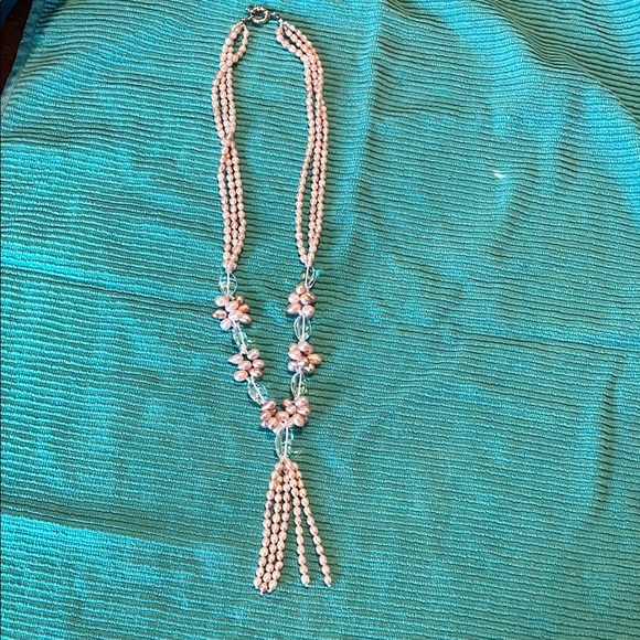 Elegant Pink Beaded Necklace - Picture 1 of 6